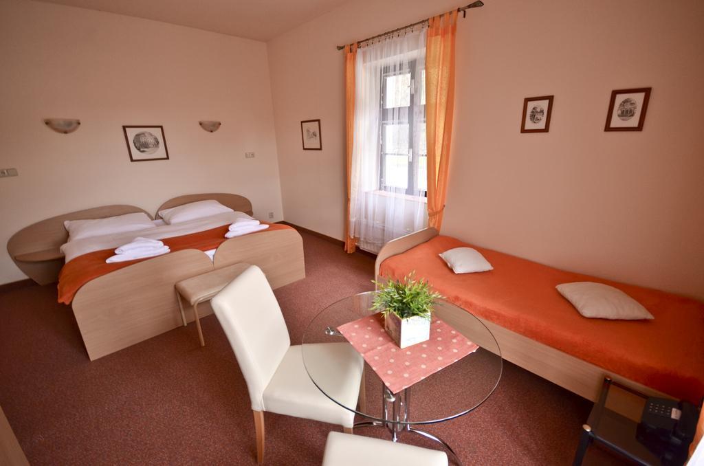 Hotel Paradies Teplice Dış mekan fotoğraf