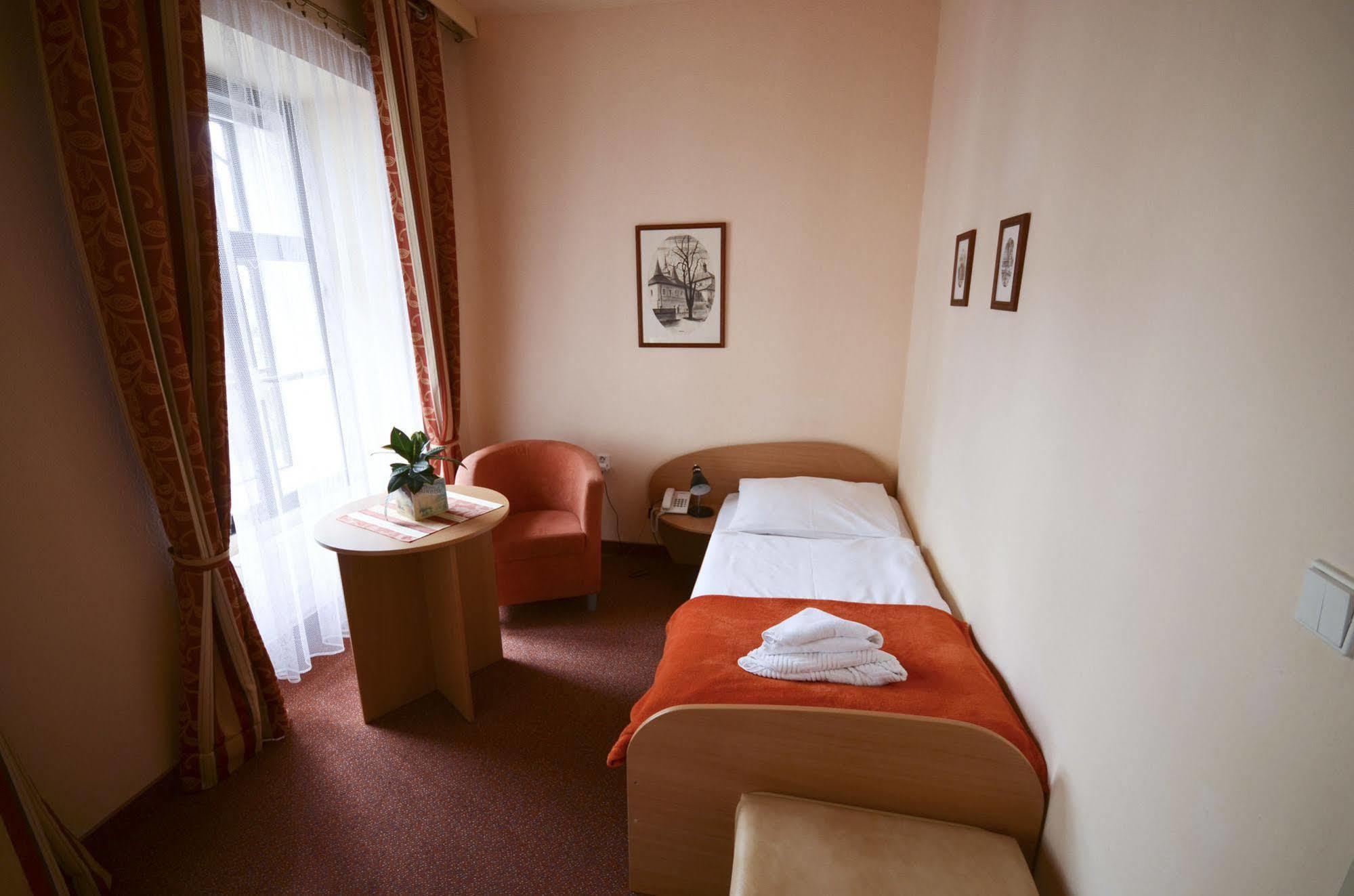 Hotel Paradies Teplice Dış mekan fotoğraf