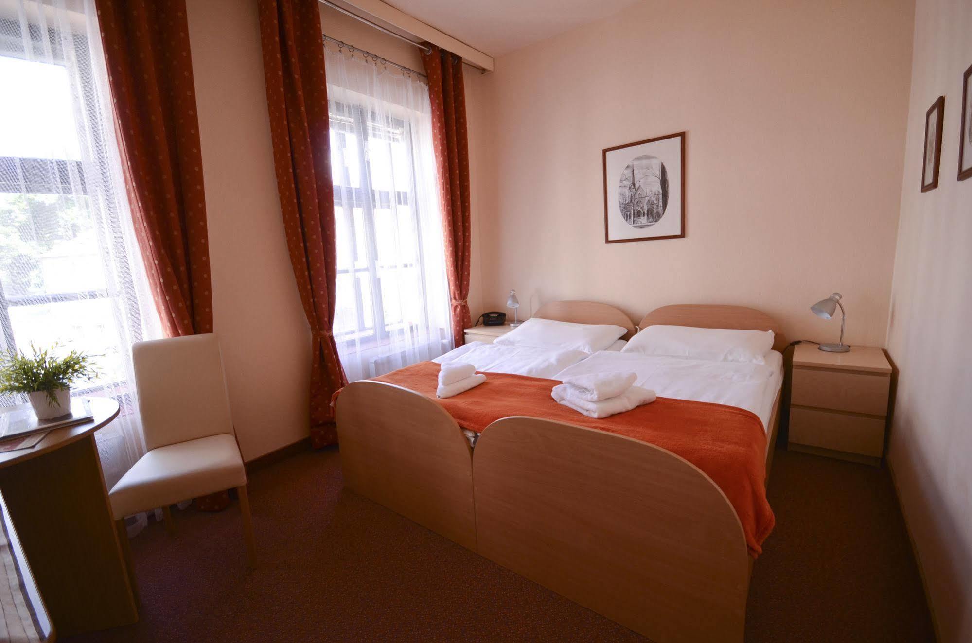 Hotel Paradies Teplice Dış mekan fotoğraf