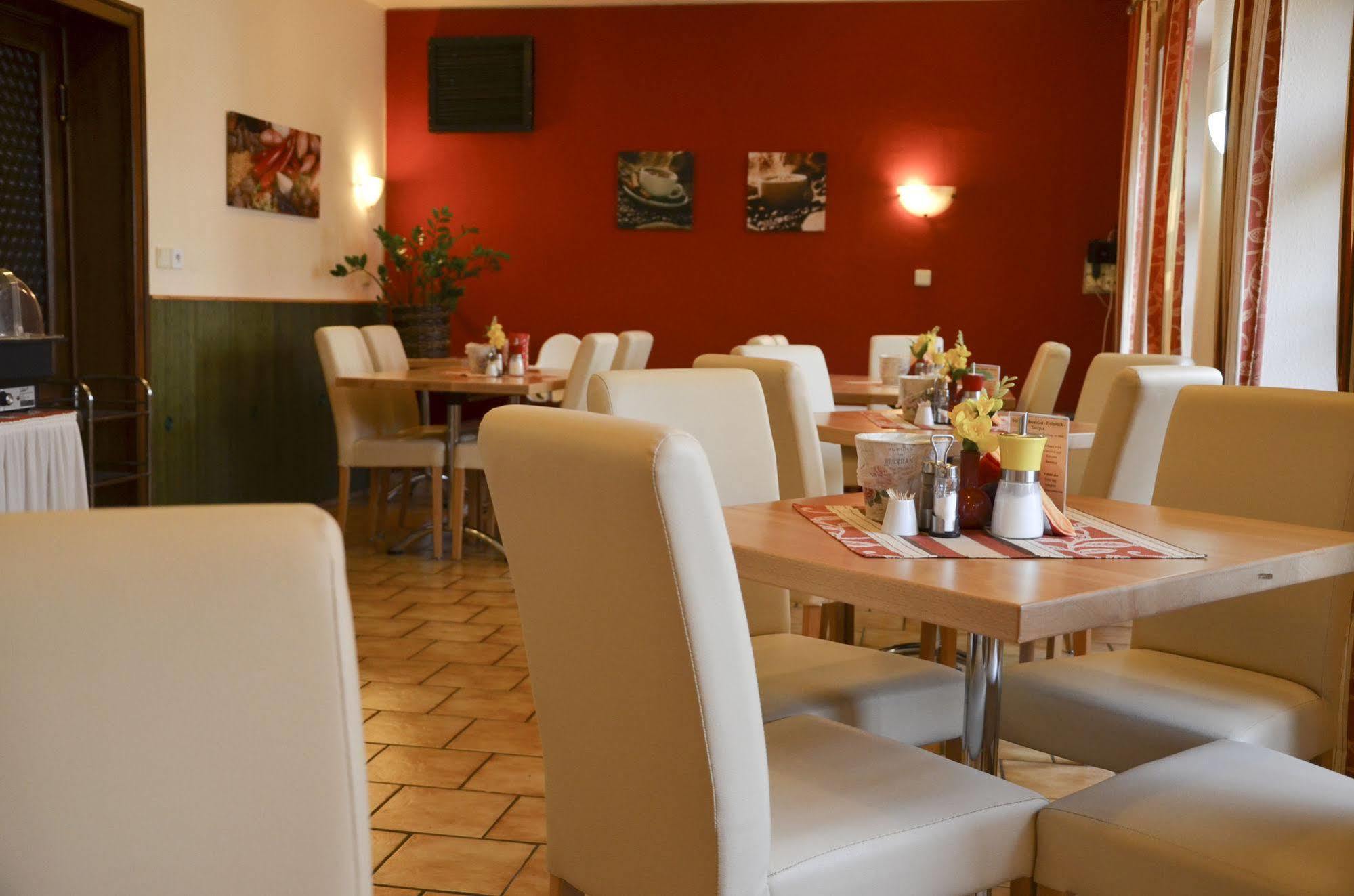 Hotel Paradies Teplice Dış mekan fotoğraf