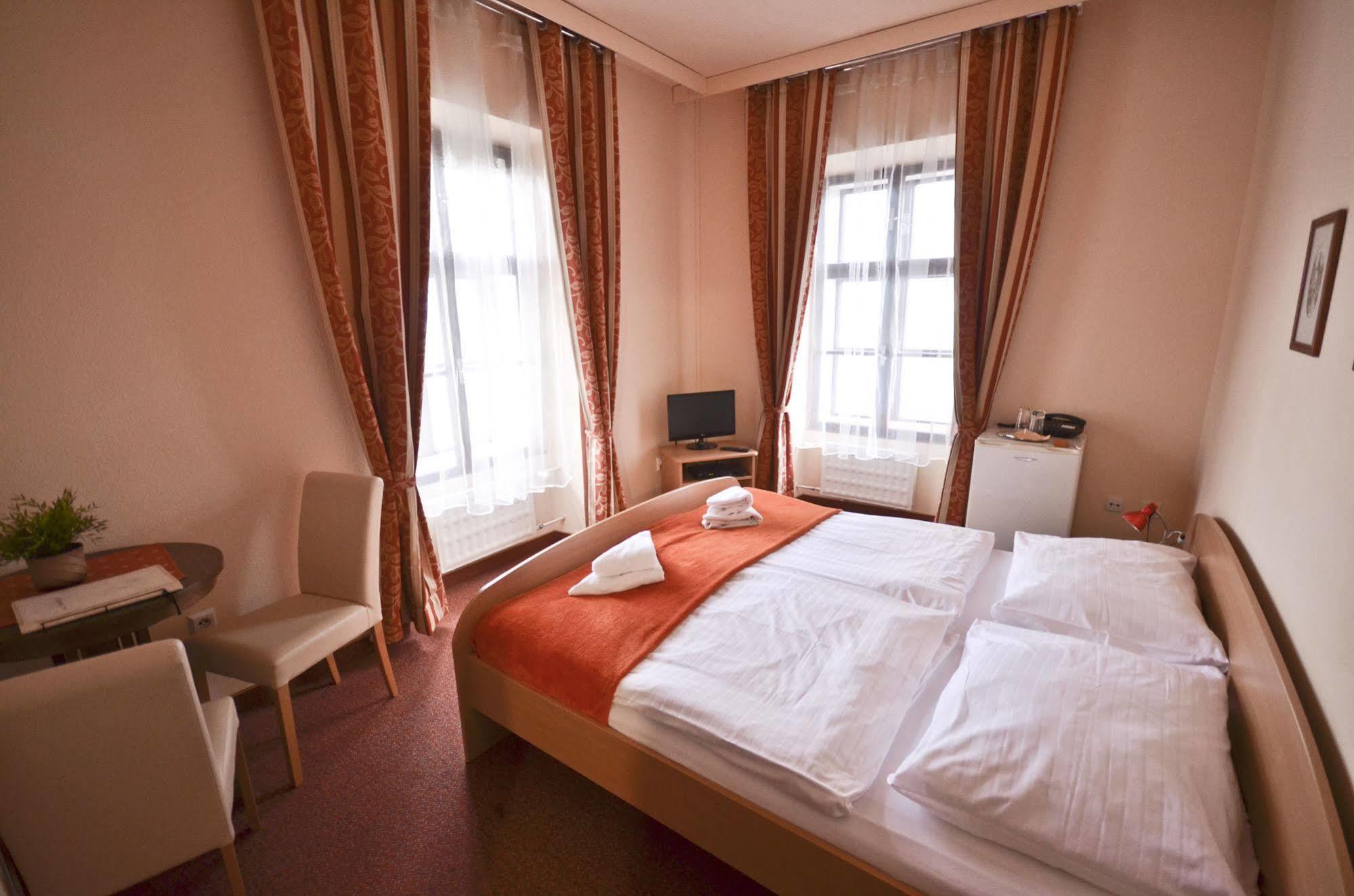 Hotel Paradies Teplice Dış mekan fotoğraf