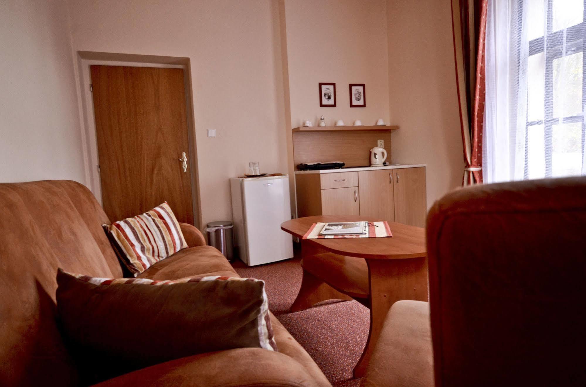 Hotel Paradies Teplice Dış mekan fotoğraf