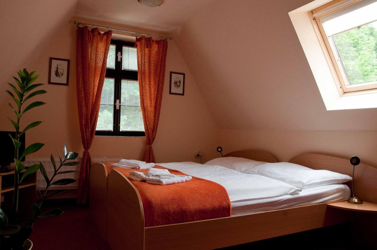 Hotel Paradies Teplice Dış mekan fotoğraf